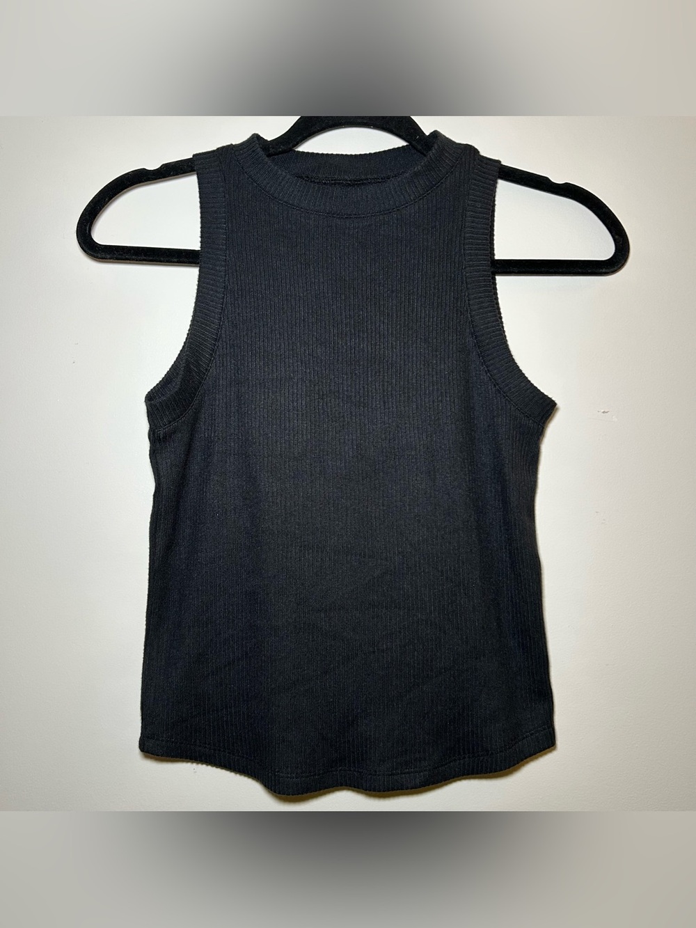 American Eagle Women’s Black Ribbed High Neck Tank Top Small